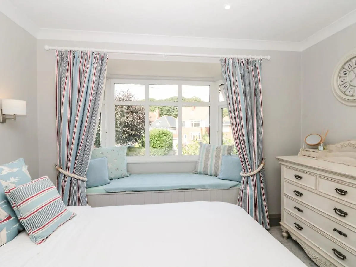 Holiday home 41 Chatsworth Gardens Scarborough